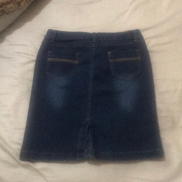 Blue Jean skirt - Picture 2 of 3